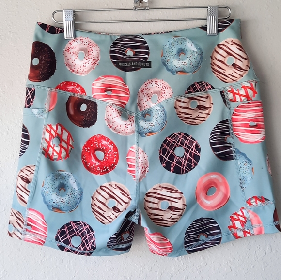 Muscles and Donut Dusty Blue Shorts XL - Picture 2 of 9
